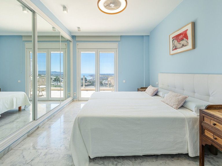 Villa for Sale in La Capellania, Malaga 18