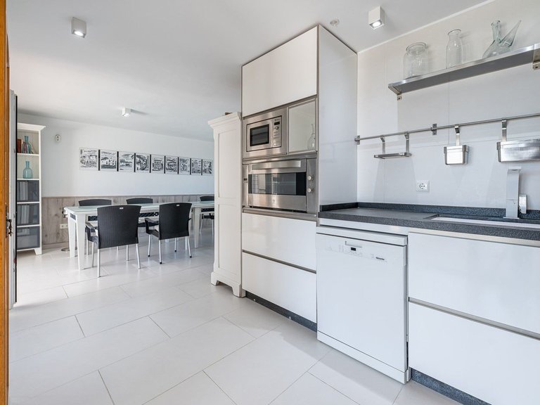 Villa for Sale in La Capellania, Malaga 35