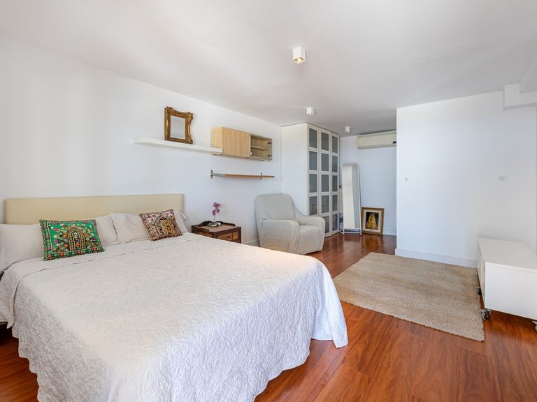 Villa for Sale in La Capellania, Malaga 40