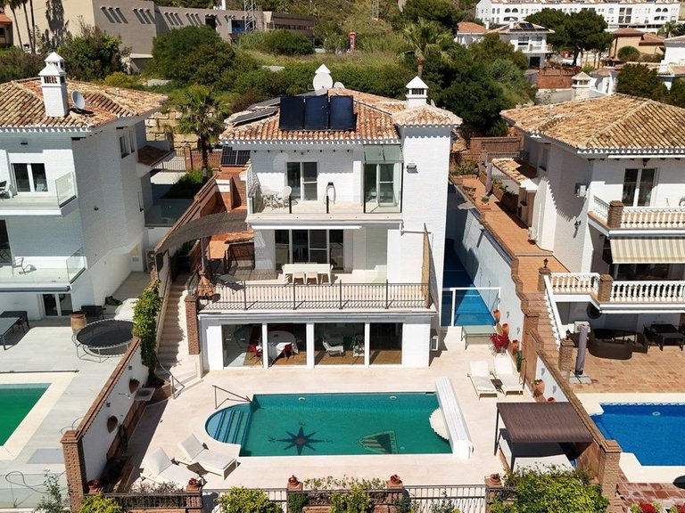 Villa for Sale in La Capellania, Malaga 52