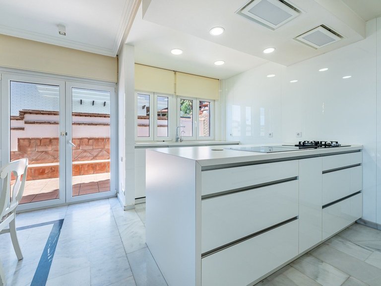 Villa for Sale in La Capellania, Malaga 9