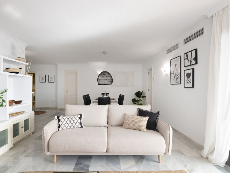 Apartment for Sale in Puerto Banús, Malaga 12