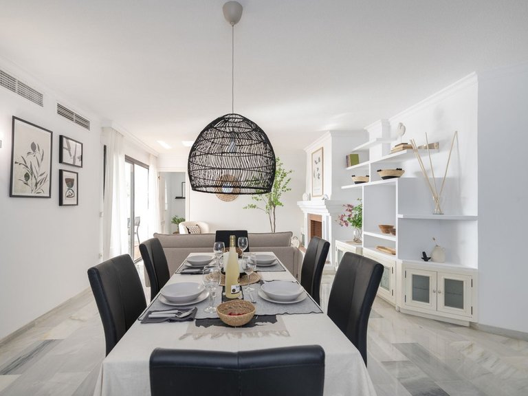 Apartment for Sale in Puerto Banús, Malaga 9