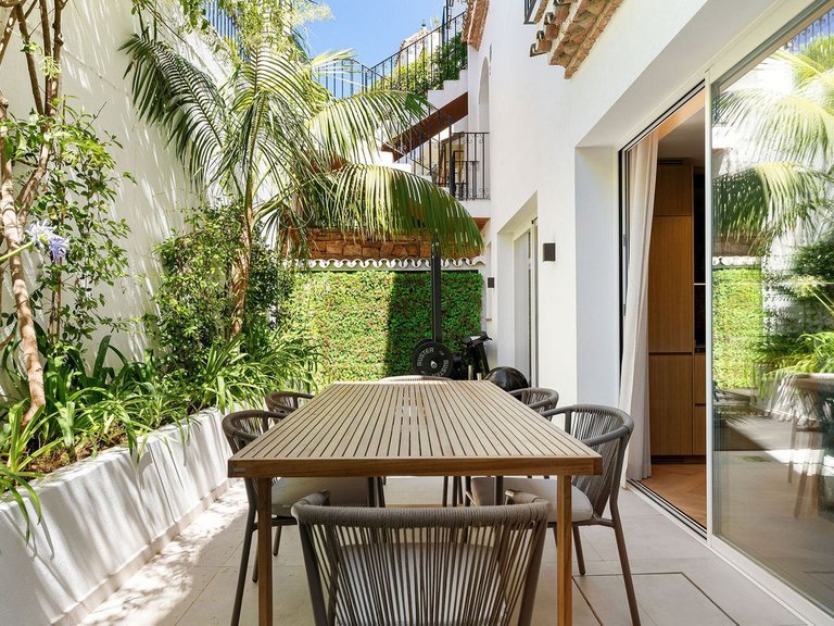 Town House for Sale in Marbella, Malaga 28