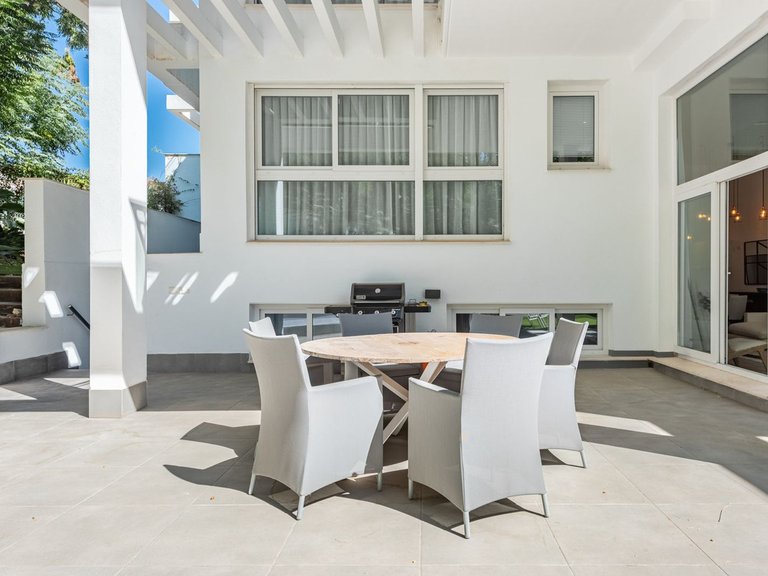 Apartment for Sale in Benahavís, Malaga 10