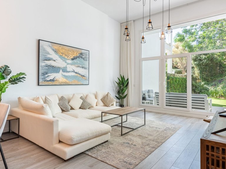 Apartment for Sale in Benahavís, Malaga 12