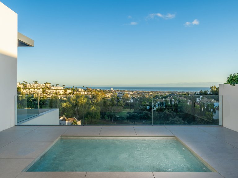 Penthouse for Sale in Benahavís, Malaga 1