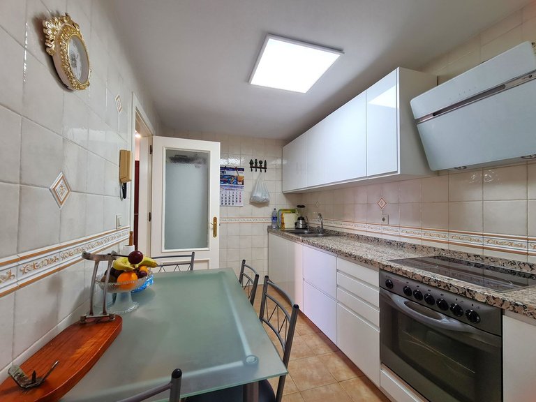Villa for Sale in San Luis De Sabinillas, Malaga 3