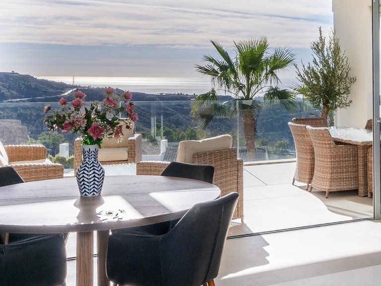 Apartment for Sale in Benahavís, Malaga 1