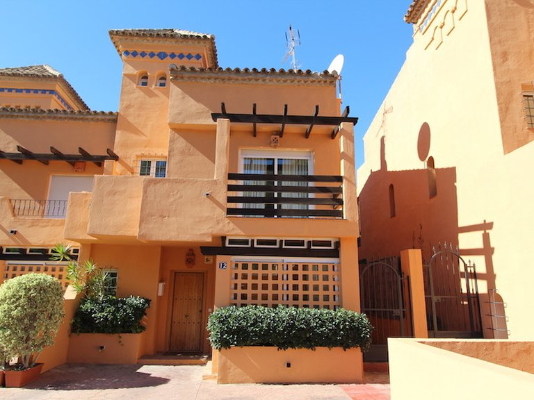 Villa for Sale in The Golden Mile, Malaga 1