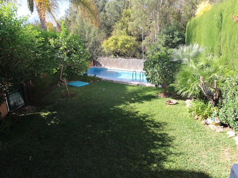 Villa for Sale in The Golden Mile, Malaga 8