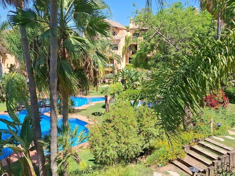 Apartment for Sale in El Paraiso, Malaga 2