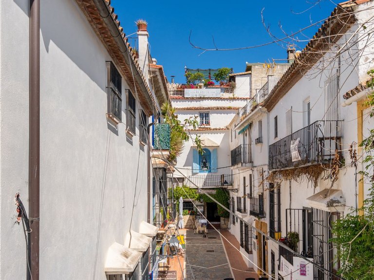 Apartment for Sale in Marbella, Malaga 23