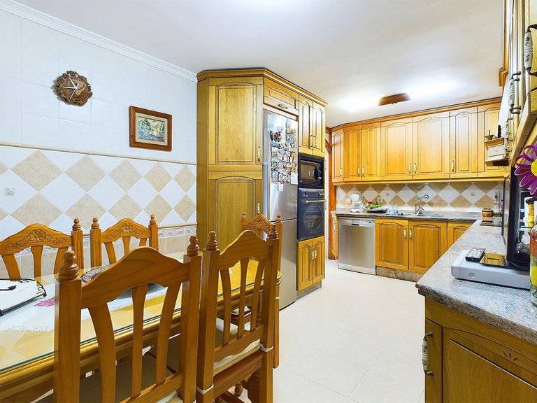 Villa for Sale in Estepona, Malaga 5