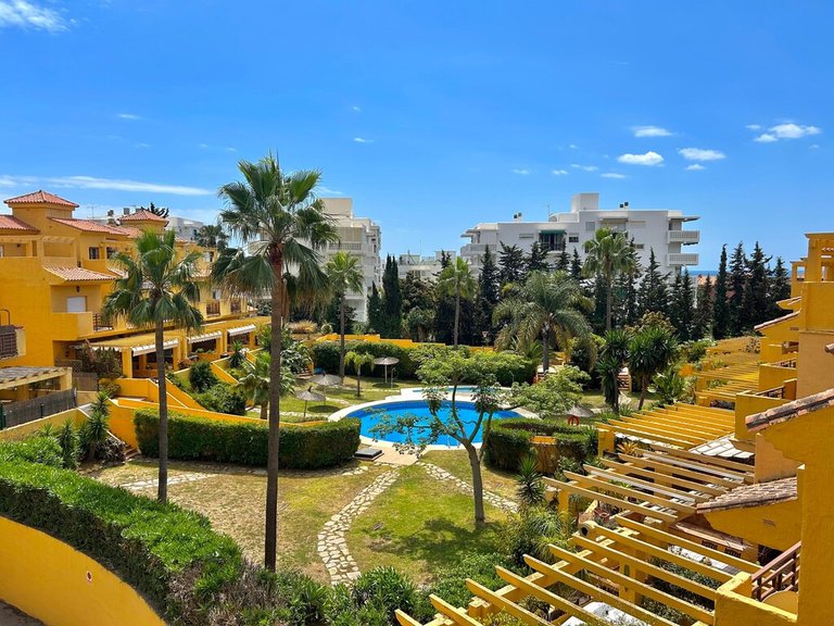 Villa for Sale in Estepona, Malaga 2
