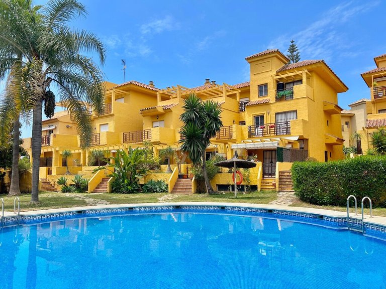 Villa for Sale in Estepona, Malaga 32