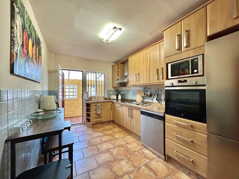 Villa for Sale in Estepona, Malaga 8