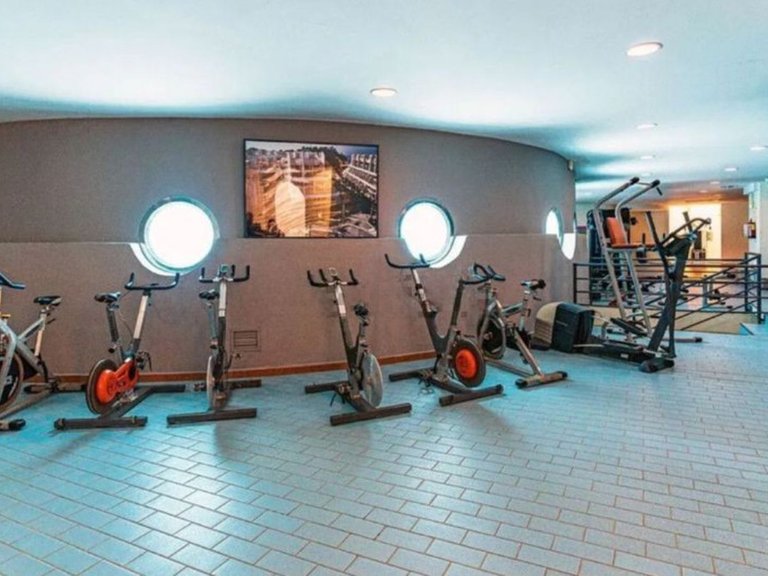 Apartment for Sale in Marbella, Malaga 18