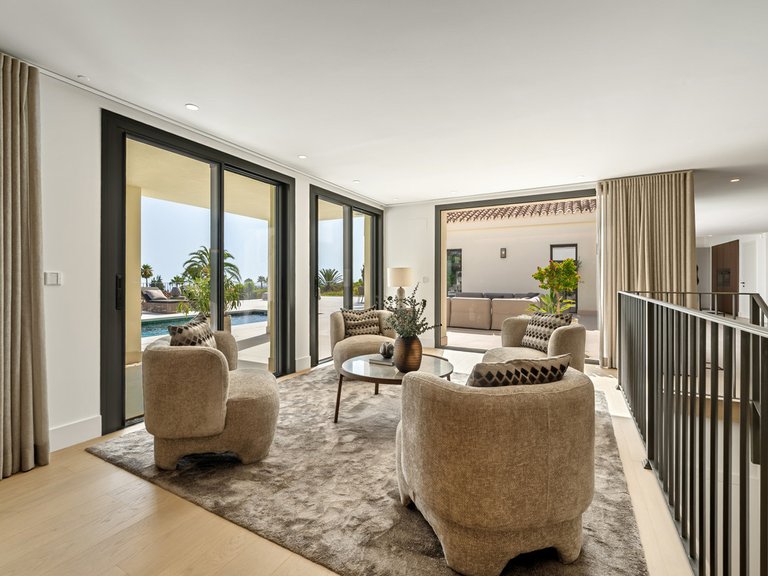 Villa for Sale in The Golden Mile, Malaga 16