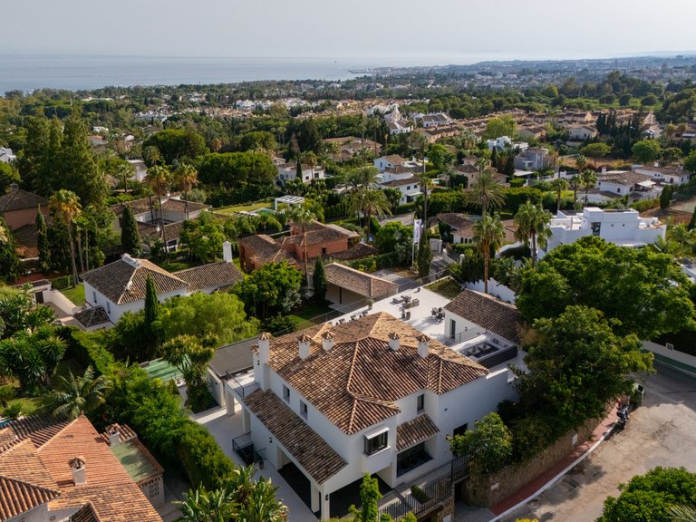 Villa for Sale in The Golden Mile, Malaga 46