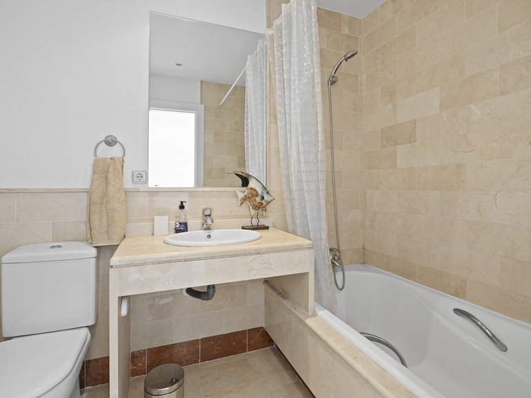 Apartment for Sale in Marbella, Malaga 15