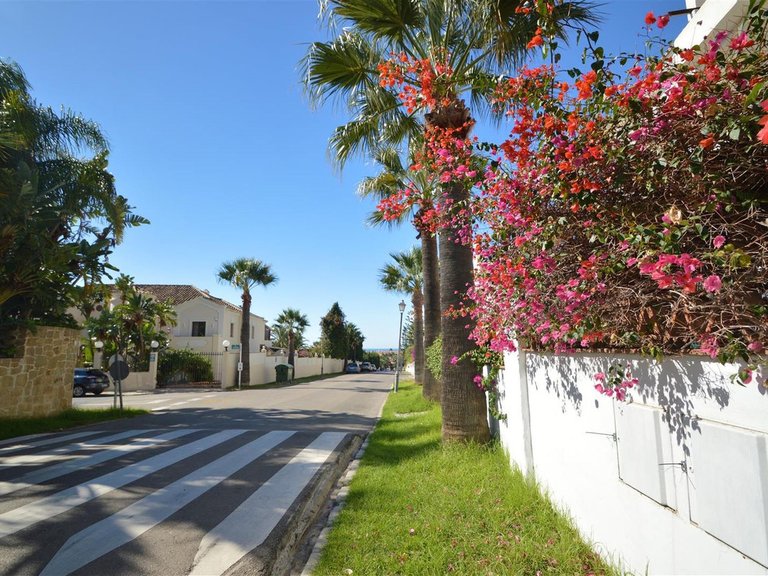 Apartment for Sale in Las Chapas, Malaga 14