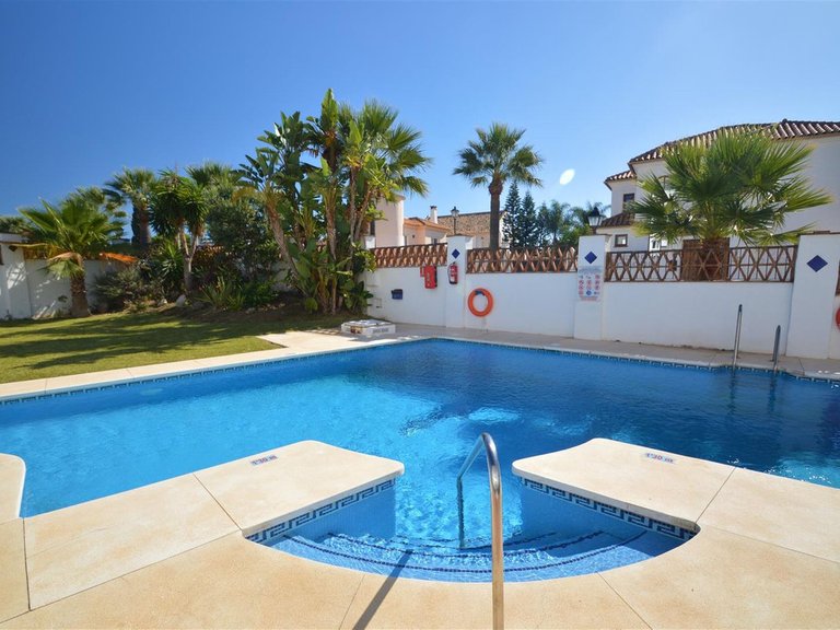 Apartment for Sale in Las Chapas, Malaga 4