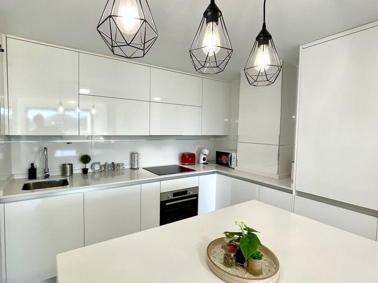 Apartment for Sale in Las Lagunas, Malaga 5