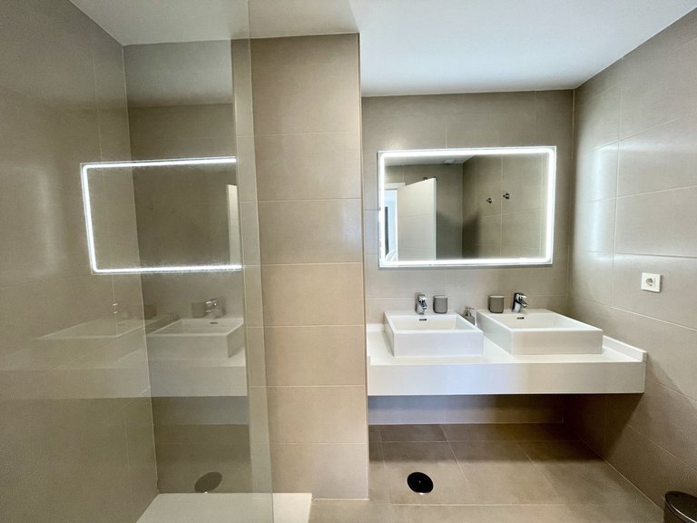 Apartment for Sale in Las Lagunas, Malaga 6