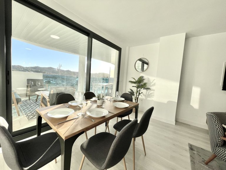 Apartment for Sale in Las Lagunas, Malaga 7