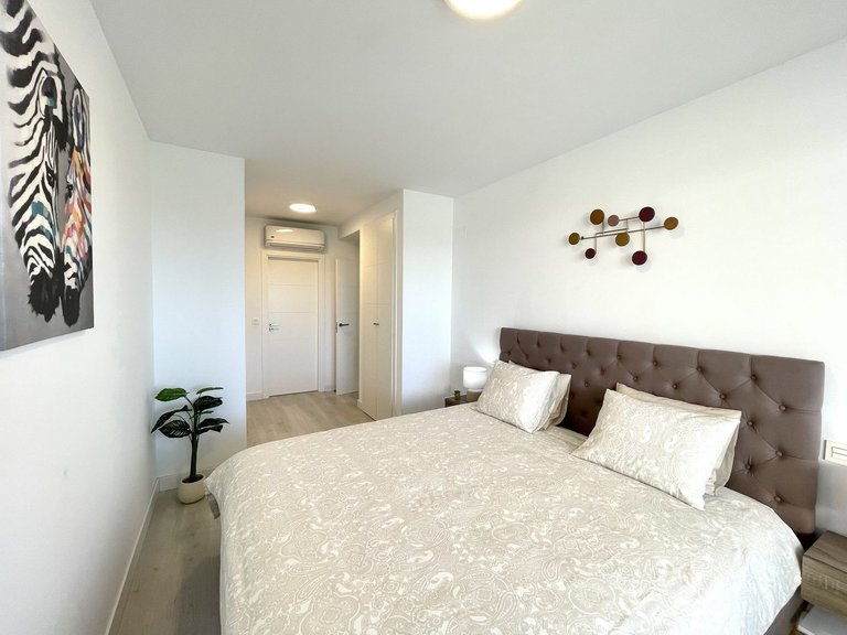 Apartment for Sale in Las Lagunas, Malaga 9