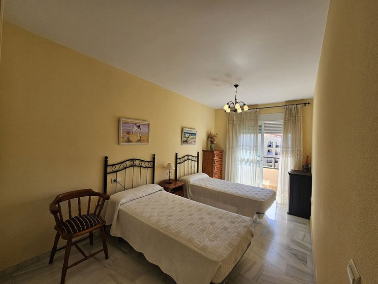 Villa for Sale in San Luis De Sabinillas, Malaga 4