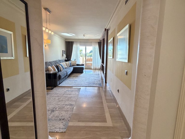 Apartment for Sale in Sierra Blanca, Malaga 9
