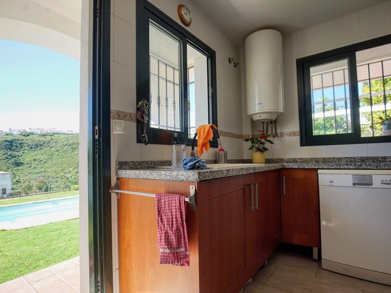 Villa for Sale in La Duquesa, Malaga 12