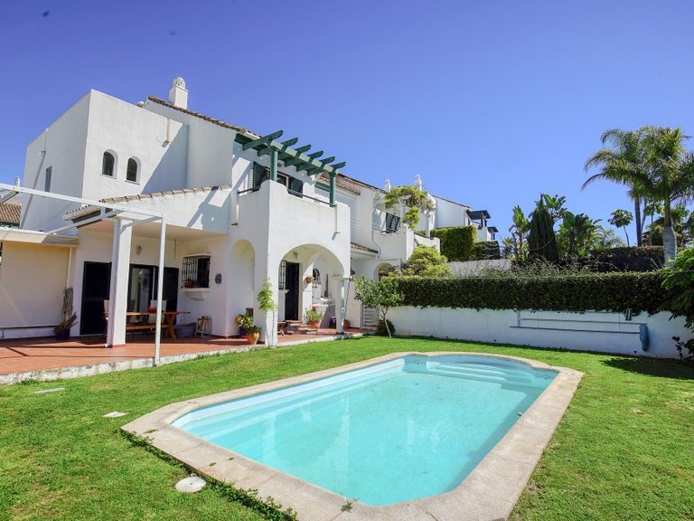 Villa for Sale in La Duquesa, Malaga 14