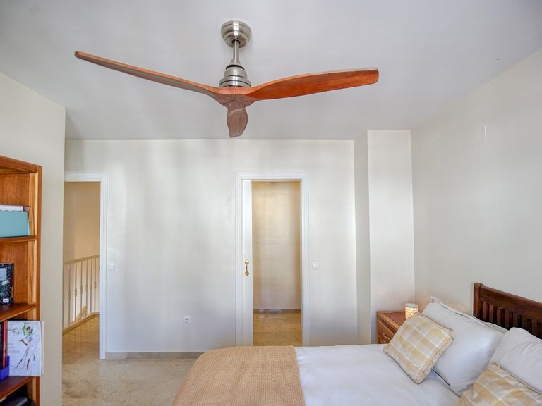 Villa for Sale in La Duquesa, Malaga 17