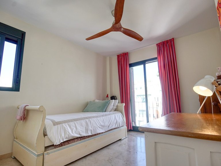 Villa for Sale in La Duquesa, Malaga 18