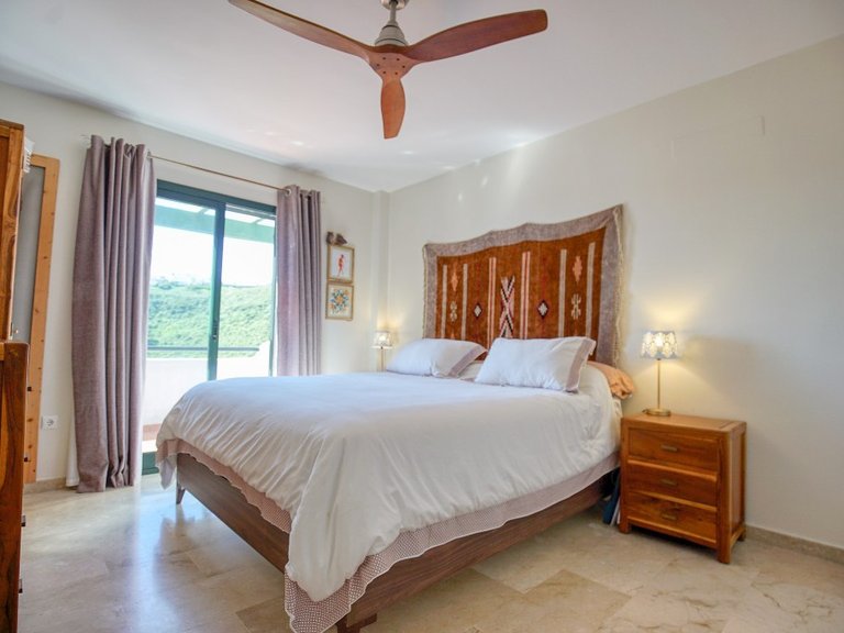 Villa for Sale in La Duquesa, Malaga 19