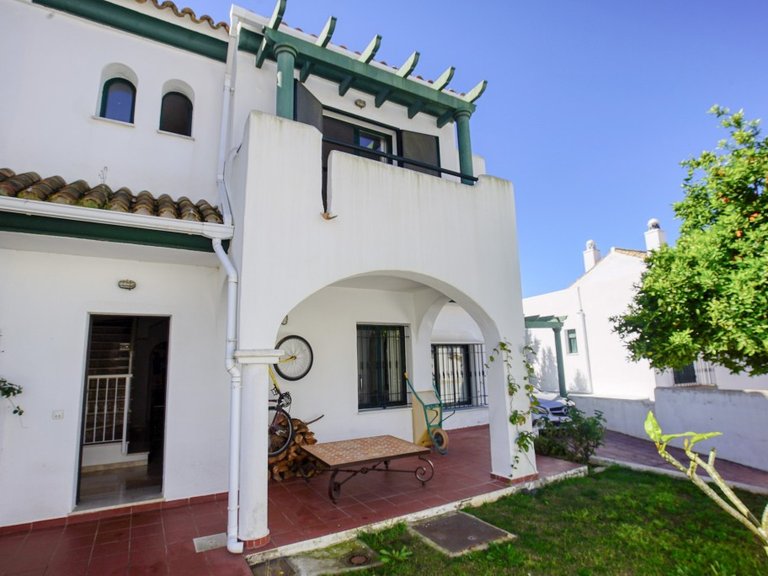 Villa for Sale in La Duquesa, Malaga 4