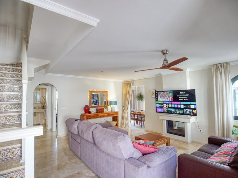 Villa for Sale in La Duquesa, Malaga 7