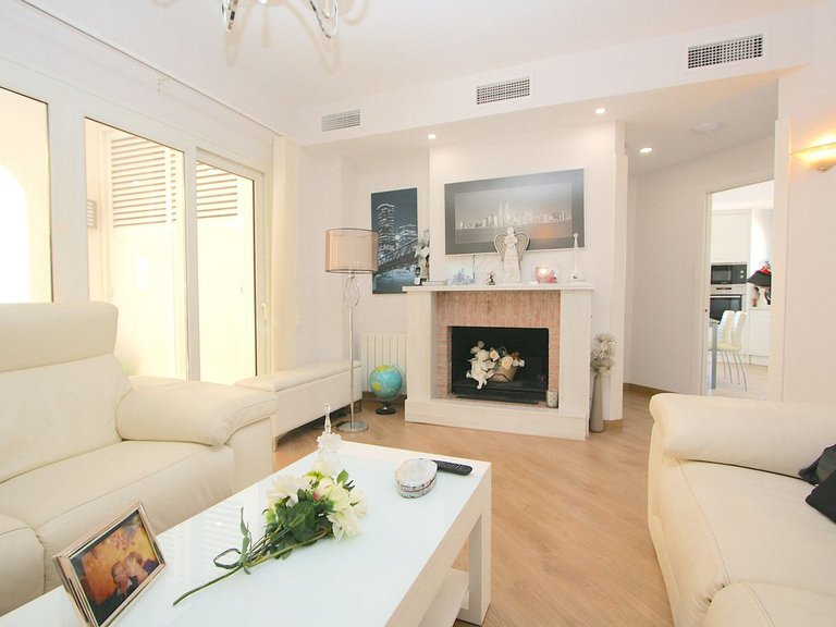 Town House for Sale in Costa del Sol Fuengirola, Malaga 2