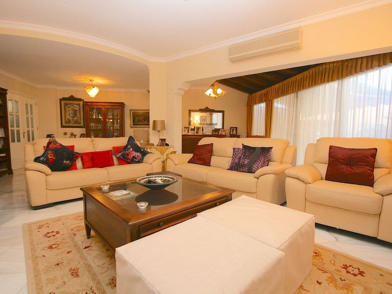 Town House for Sale in Costa del Sol Fuengirola, Malaga 20