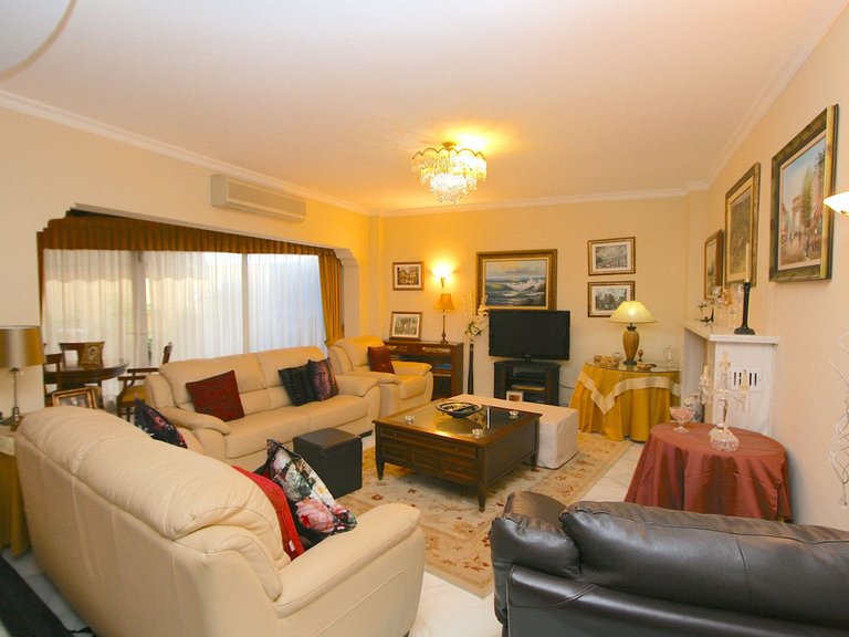 Town House for Sale in Costa del Sol Fuengirola, Malaga 21