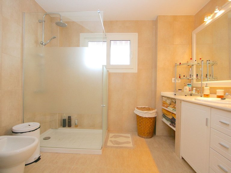 Town House for Sale in Costa del Sol Fuengirola, Malaga 30