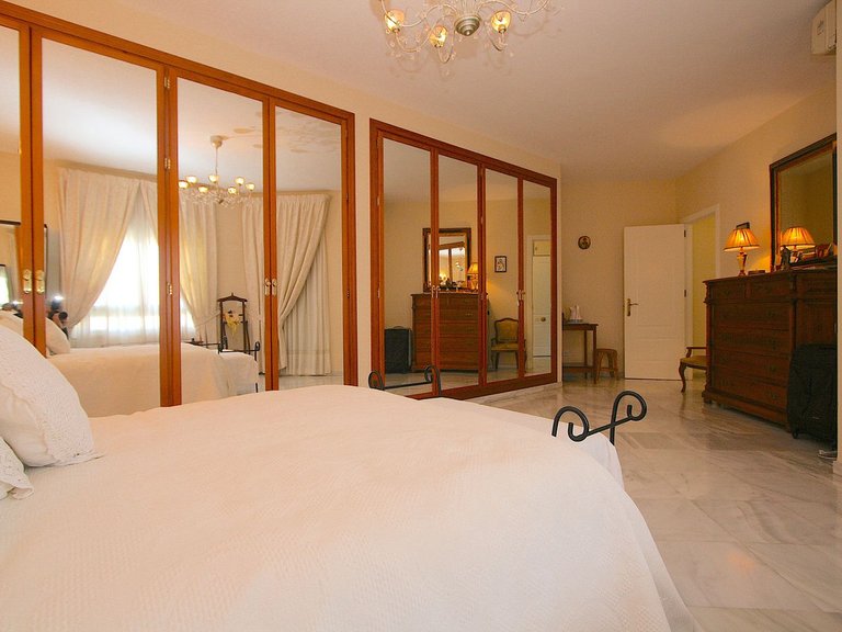 Town House for Sale in Costa del Sol Fuengirola, Malaga 33