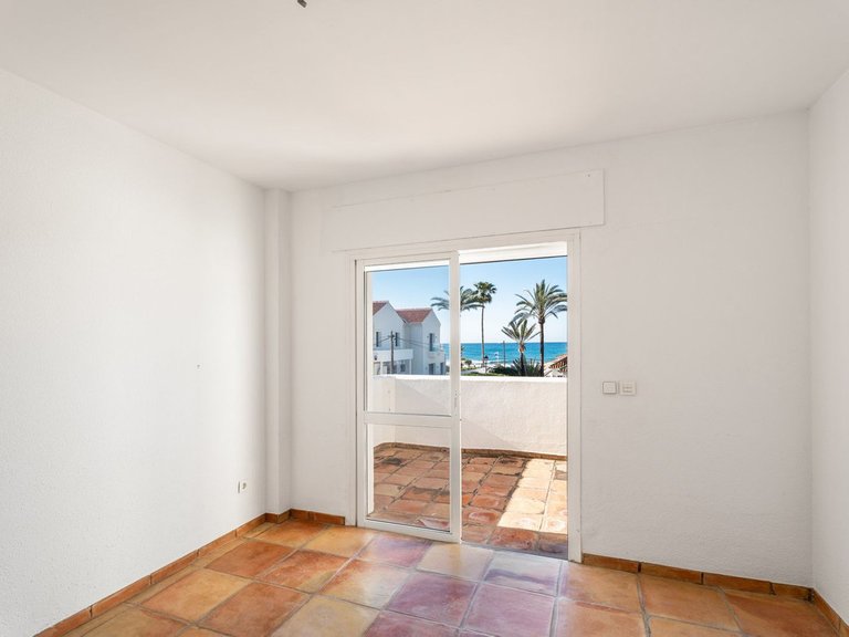 Villa for Sale in Marbesa, Malaga 17