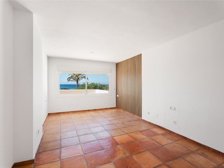 Villa for Sale in Marbesa, Malaga 20