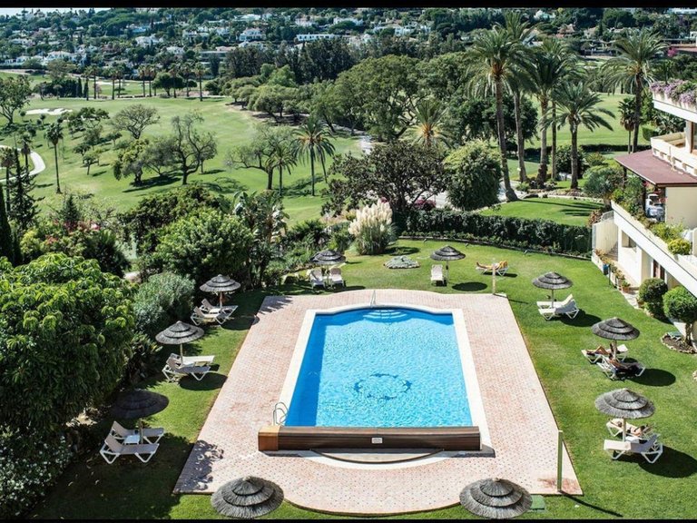 Apartment for Sale in Nueva Andalucía, Malaga 12