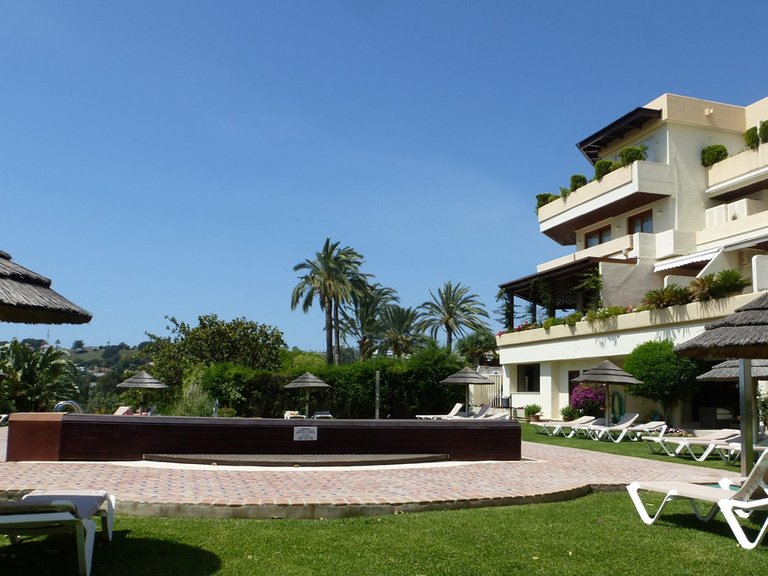 Apartment for Sale in Nueva Andalucía, Malaga 17