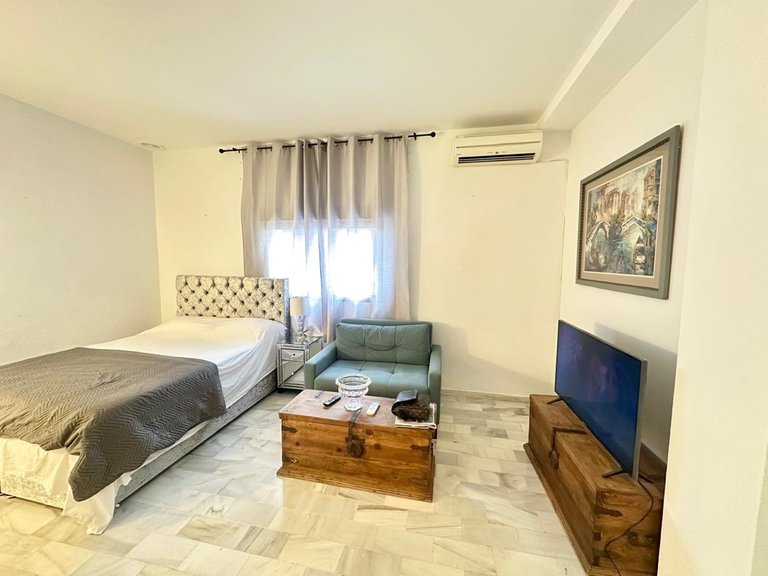 Apartment for Sale in Nueva Andalucía, Malaga 4